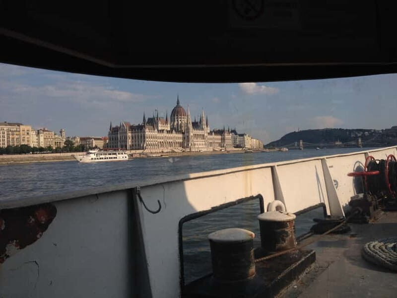 Budapest: Self-Guided Bike Tour to scenic Szentendre - Budapest city scenes to the Danube: basilica views and bridge crossings