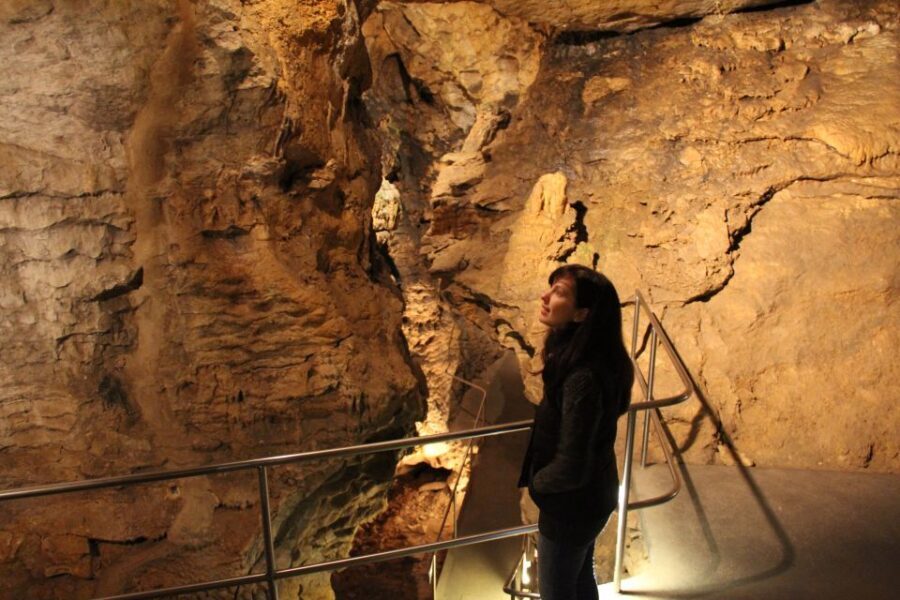 Budapest: Semlő-hegyi & Pál-völgyi Caves Guided Walking Tour - Should You Book This Budapest Cave Walk?
