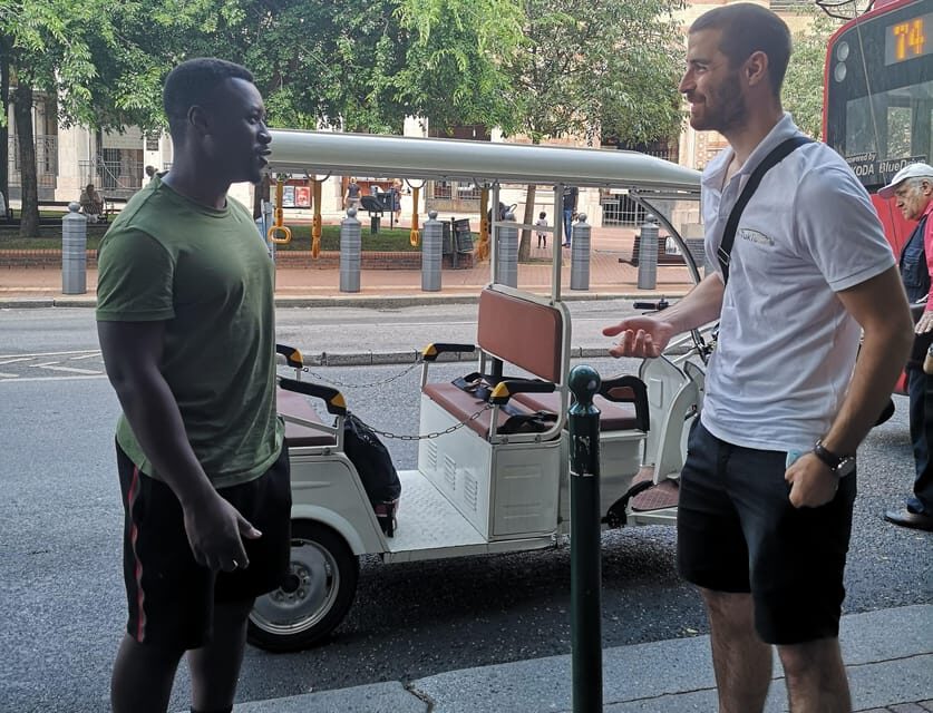 Budapest: Sightseeing Tour by Electric Tuktuk - Meeting Daniel at Oktogon and Getting Started Smoothly