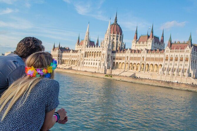 Budapest Sip and Sail Danube Cruise with Unlimited Prosecco - Where and when: making sure you don’t lose the sailing window