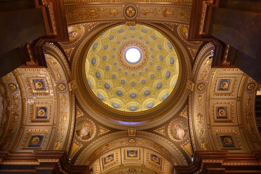 Budapest: St.Stephen's Basilica Grand Organ Concert Tickets - The organist’s talk: how to listen smarter in 15 minutes