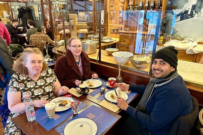 Budapest Street Food Tour with Local Snacks, Dessert and Beer - Beer Included: Small Drinks That Change the Experience