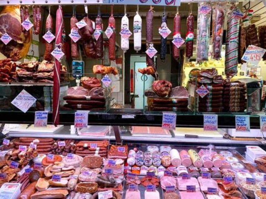 Budapest Streetfood Heaven: Tasting and Markets with a local - Pozsony street: the gastro-scene walk between tastings