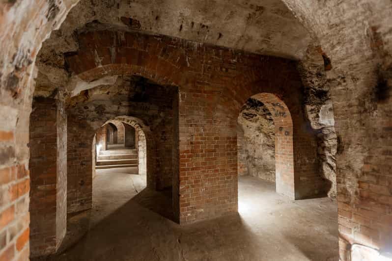 Budapest: The WWII Siege of Buda Castle & Bomb Shelter Tour - Who should book this tour (and who should skip it)