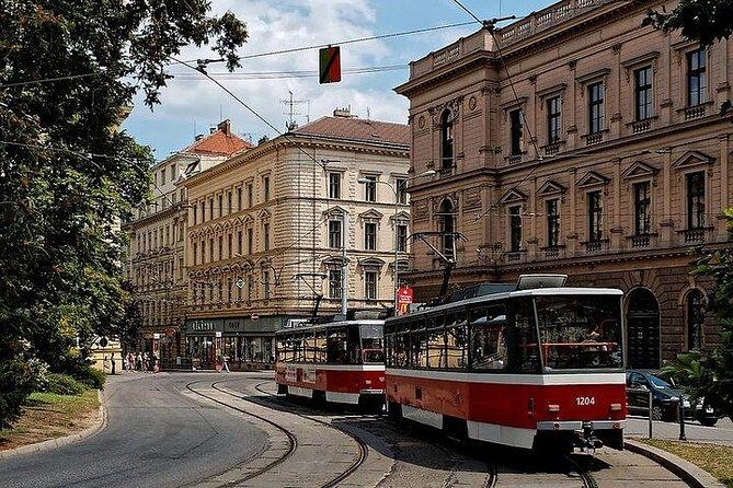 Budapest to Prague Private transfer with 2 hour sightseeing stop - Vehicle Choice, Luggage Space, and Comfort on the Road