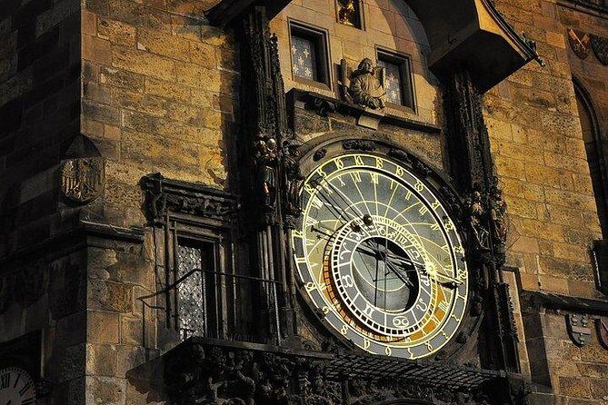 Budapest to Prague Private transfer with 2 hour sightseeing stop - Best Stop Options on the Way to Prague (Pick One and Plan It)