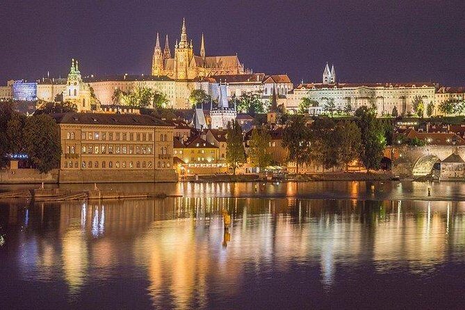Budapest to Prague Private transfer with 2 hour sightseeing stop - Should You Book This Budapest to Prague Private Transfer?