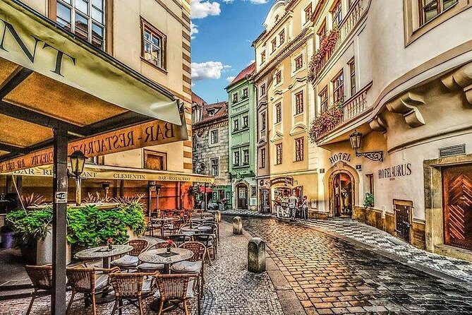 Budapest to Prague Private transfer with 2 hour sightseeing stop - How the 2-Hour Stop Really Works (and Why Timing Matters)