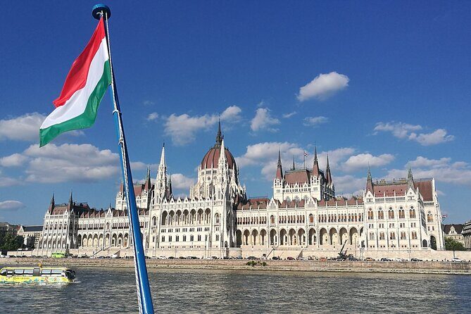 Budapest to Szentendre bike & boat tour - Szentendre: easy riding, then a proper town stroll