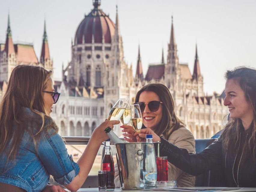 Budapest: Unlimited Prosecco and Wine Sightseeing Cruise - Dock 11 Boarding: Finding Silverline and Getting a Good Spot