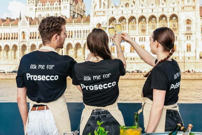 Budapest: Unlimited Prosecco, Beer and Aperol Spritz Cruise - Why This Danube Cruise Works for a First Night in Budapest