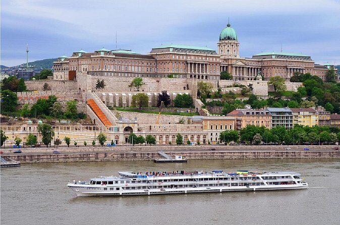 Budapest Walking Tour: Explore Top Sights & Hidden Gems - Szent Istvan Bazilika: your guided finish near a major landmark