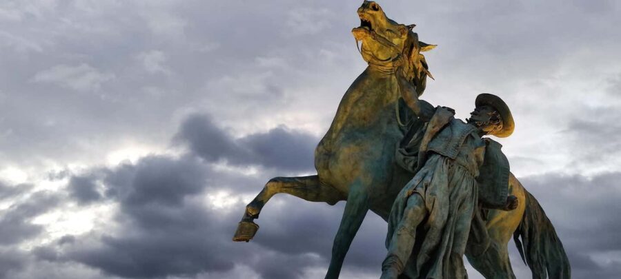 Budapest: Walking Tour in the Buda Castle District - What makes the guide matter here