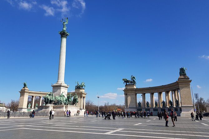 Budapest Walking Tour with Your Private Guide: 20+ Highlights - Heroes’ Square to Vajdahunyad Castle: statues that explain the country