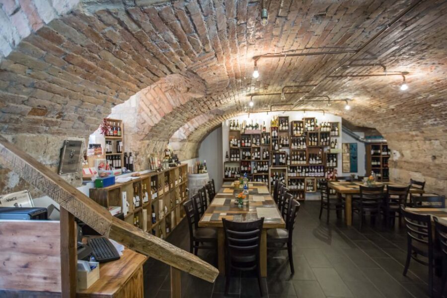 Budapest: Wine, Cheese, and Charcuterie Tasting - Price and value: what $50 buys you in Budapest