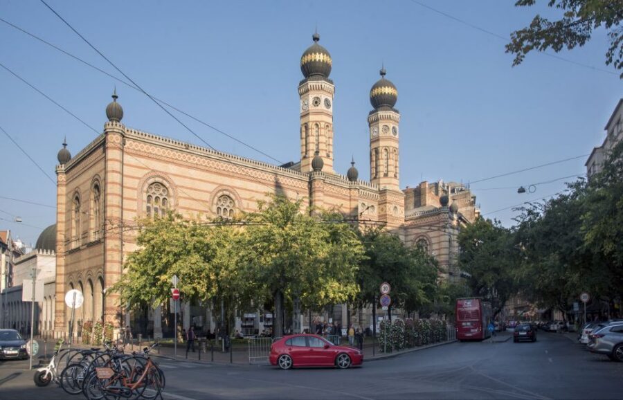 Castle District & Pest Driving Tour with Danube River Cruise - St. Gellért Hill and the Citadel: the river view you’ll remember