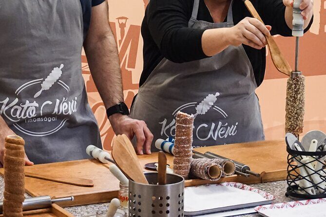 Chimney Cake Workshop Budapest Downtown - Kürtőskalács Class - Kürtőskalács in Budapest: what you’re really learning