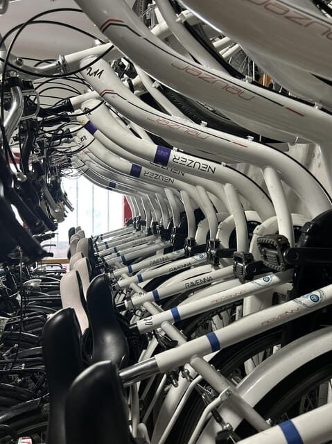 Choose a bicycle and make your own tour in Budapest-24 hrs - Key things I’d plan around