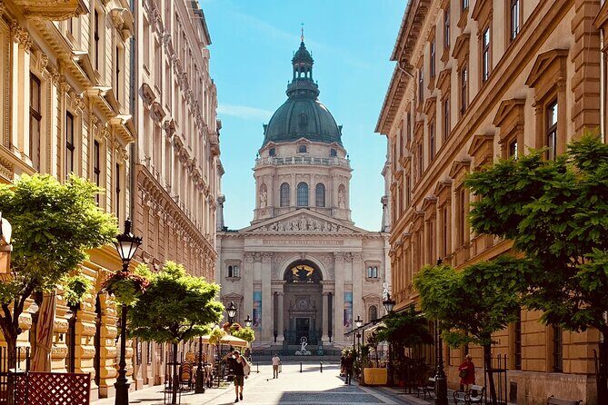 Classic Budapest Private Walking Tour - Chain Bridge and Buda Castle Area Views: Matthias Church and the Royal Palace