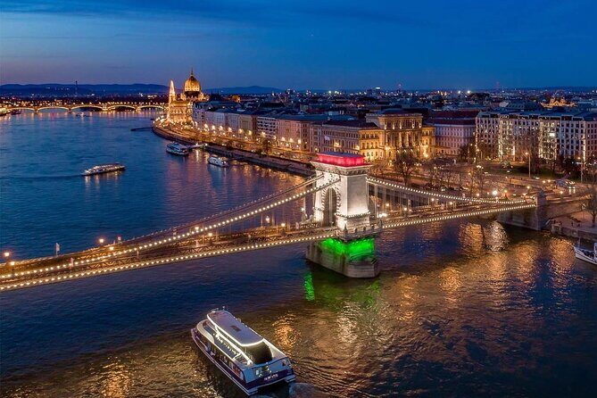 Cocktail Cruise and City Views on the Danube in Budapest - Cocktails Onboard: How the Service Works and What to Watch For