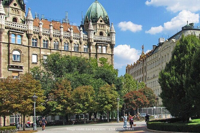 Communism in Budapest: Private Tour with House of Terror Museum - Should you book this Communism in Budapest tour?