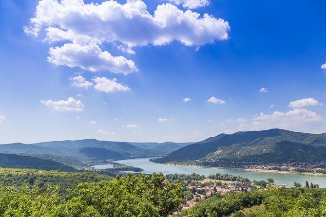 Danube Bend Full-Day Private Tour From Budapest - Returning to Budapest: drive back or take the river boat (May to September)