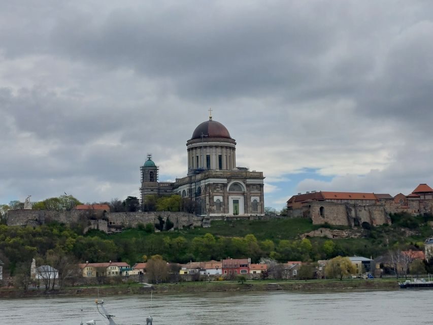 Danube Bend: Private 8-Hour Full Board Tour from Budapest - First Views North of Budapest: Dobogó-kő and the Esztergom Lookout