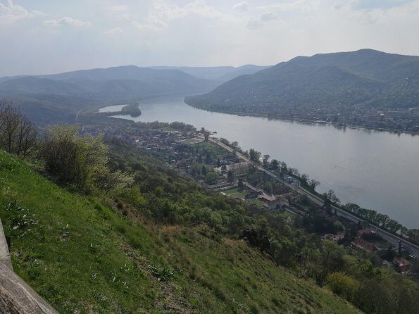 Danube Bend Privately with full board - Pickup, private vehicle, and what that means for your comfort