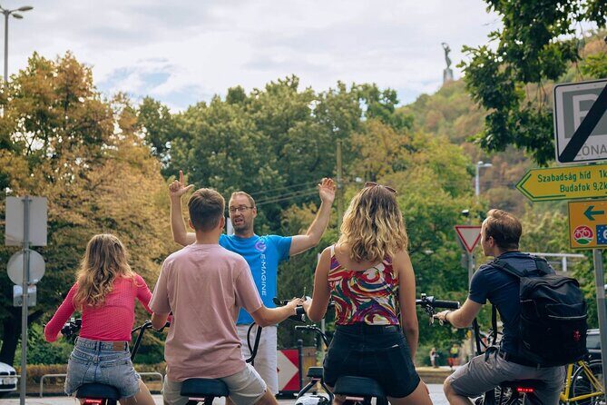 E-Scooter Half-Day Private Tour in Budapest with Food Tastings - St. Gellért Thermal Bath Area: Quick Stops, Big Names