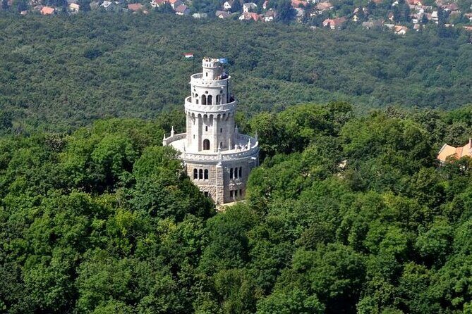 Elisabeth tower visit by chairlift and private transport - Getting there: Batthyány tér to the hills without the hassle