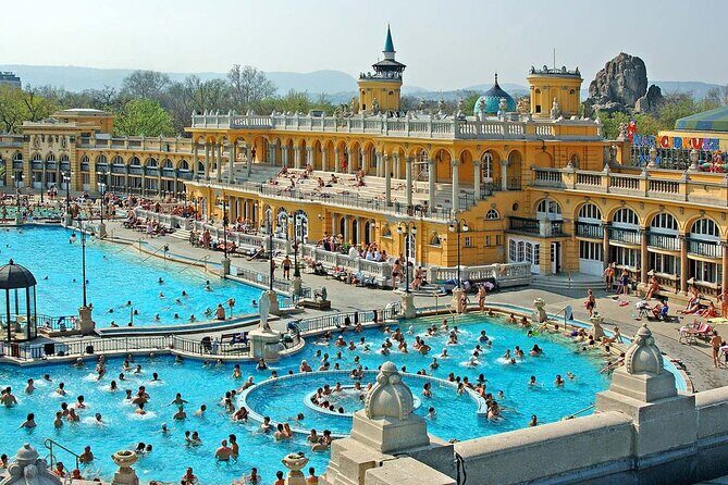 Entrance to Szechenyi Spa in Budapest - What about the gym and wellness facilities?