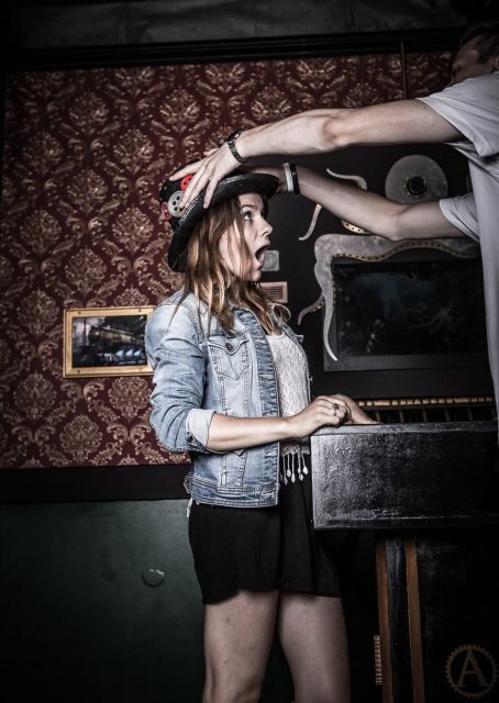 Escape Rooms by PanIQ Room in Budapest - The 1-hour structure that keeps the pressure fun