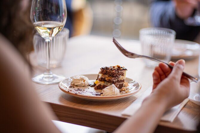Flavors of Budapest: Guided Food & Drink Tour - Four Courses, Real Stops: What This Tour Feels Like