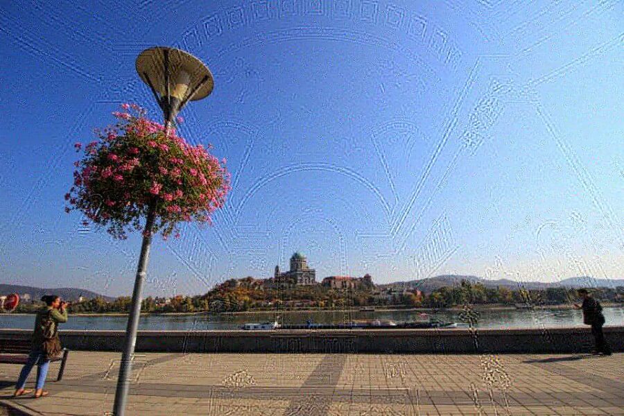 From Budapest: Danube Bend & Szentendre Tour with Lunch - Esztergom and the Basilica: Hungary’s big cathedral moment