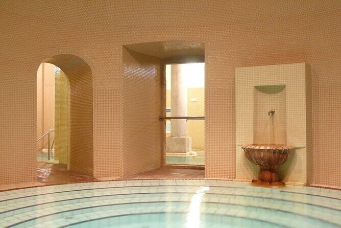 Full-Day Admission to Budapest Lukacs Thermal Bath - The outdoor pool year-round: your best move in cold or hot weather