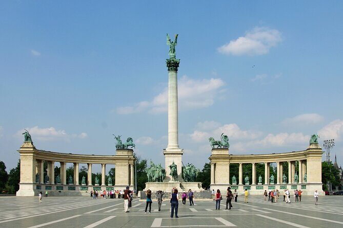 General sightseeing tour - How this 4-hour private tour helps you see Budapest fast