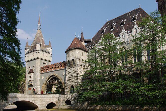 General sightseeing tour - Fisherman’s Bastion: the Danube panorama you’ll remember