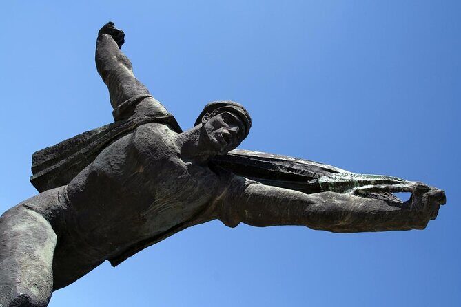 Guided Tour with Admission in Memento Park - Getting there at 11:30 and how the timing actually feels