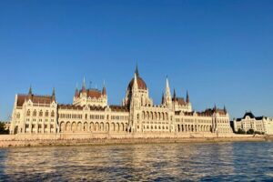 Half day Budapest city tour by car / minivan - Bath Culture Without the Long Wait: Széchenyi and Gellért