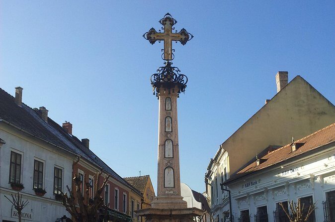 Half Day Guided Private Tour in Szentendre - Lunch hour in Szentendre: plan your meal, not the whole day