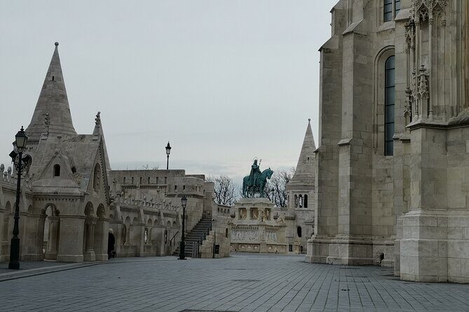 Historical and Cultural Guided Tour of Budapest - Hungary’s Parliament: from dictatorship to 1956