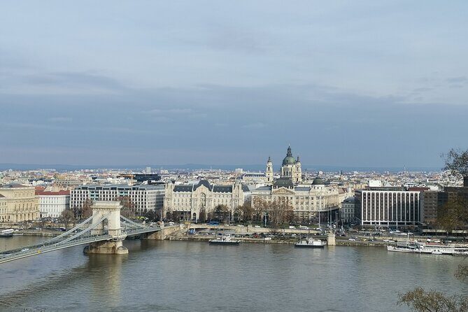 Historical and Cultural Walking Tour in Budapest - A private Budapest route that actually makes sense