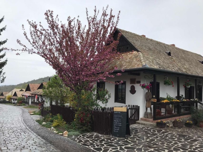 Hollókő Ethnographic Village: Day Tour from Budapest - Getting out of Budapest: pickup choices and an 80-minute coach ride
