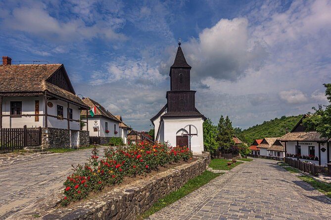 HOLLÓKŐ UNESCO World Heritage site + Eger Castle Private guided tour - Door-to-door pickup from Budapest and a realistic 7-hour rhythm