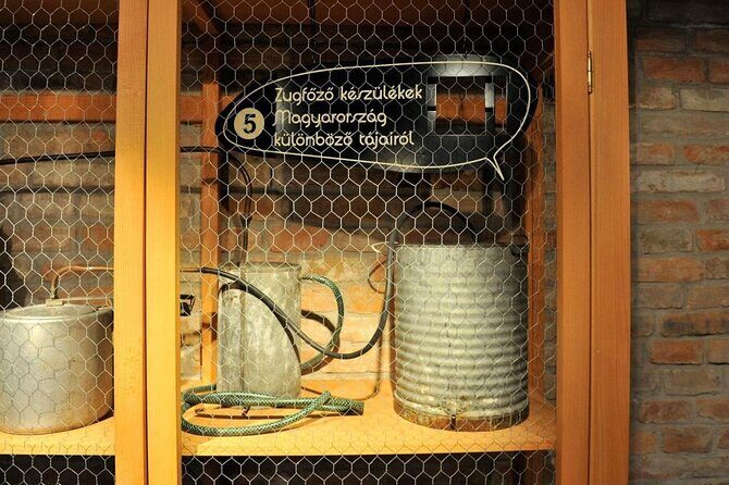 Hungarian pálinka distillery visit and tasting - Zugfozde Pálinka Museum: a focused evening that teaches you how pálinka thinks