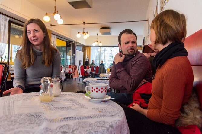 Hungary today: a no-taboo conversation - The 90-minute format: an intro, then your questions