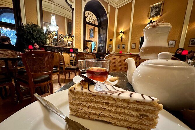 Legacy of Sissi Royal Palace of Godollo Tour with Cake and Coffee - The 3-hour plan, without the usual day-trip chaos