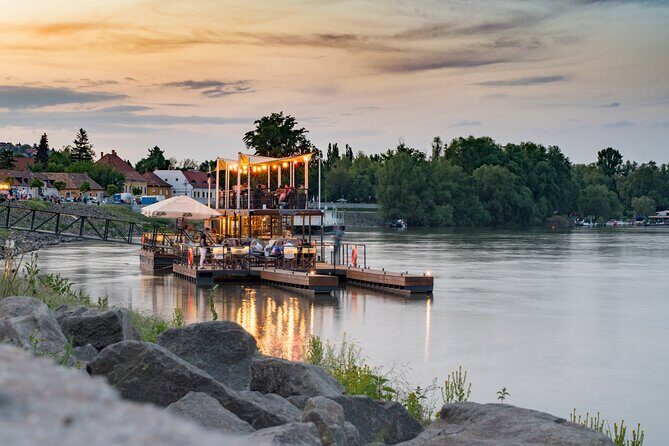 Luxurious, private day cruise with a waterlimousine to Szentendre - Comfort on board: leather, mahogany, and staying flexible
