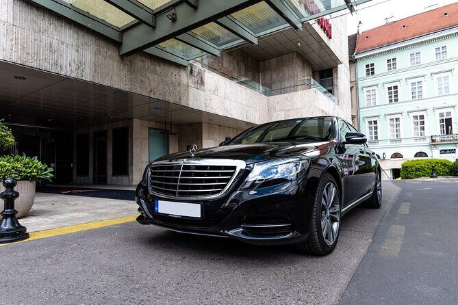 Mercedes S Class/BMW7 Private Budapest Half Day Tour - The 4-hour flow: a realistic pace for a first Budapest visit