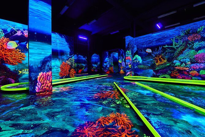 Neonis - 3D Blacklight Minigolf - What Neonis 3D Blacklight Minigolf is really like